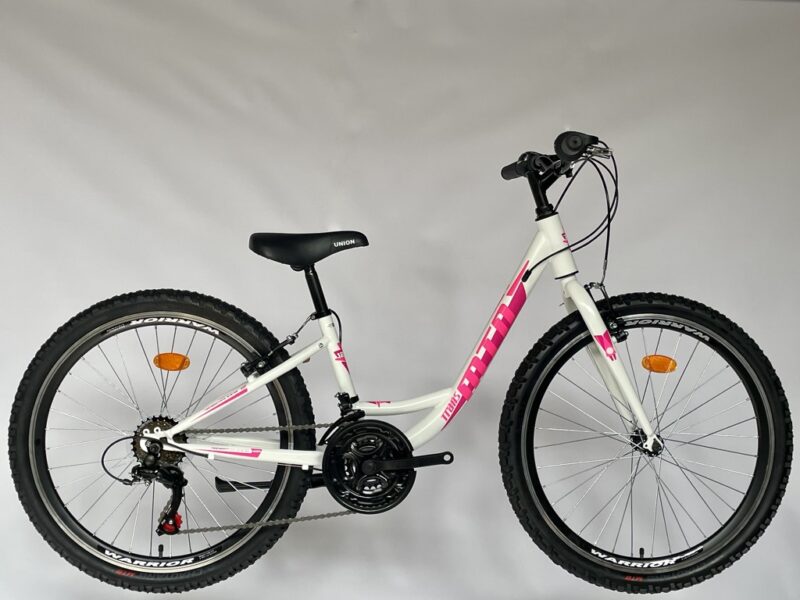 TRANSMONTANA MTB Junior 2.0 24" lány kerékpár (3x6 sebességes láncváltós)